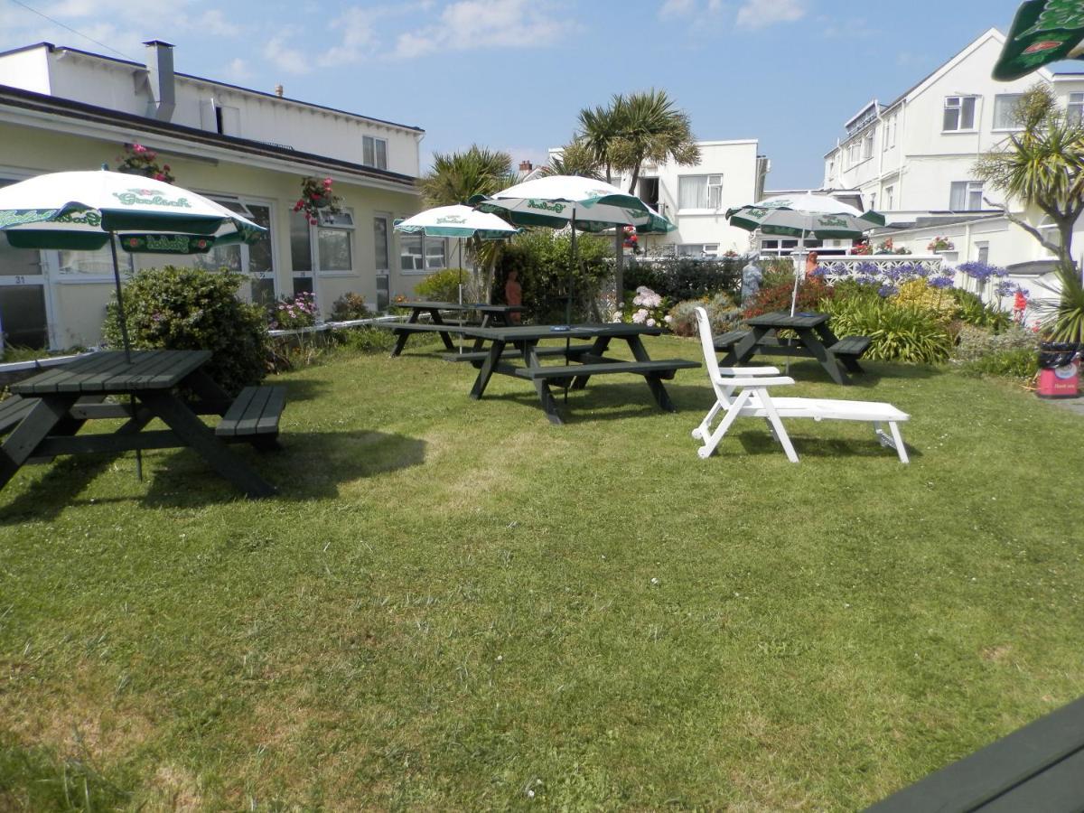 Wayside Cheer Hotel Касл Экстерьер фото