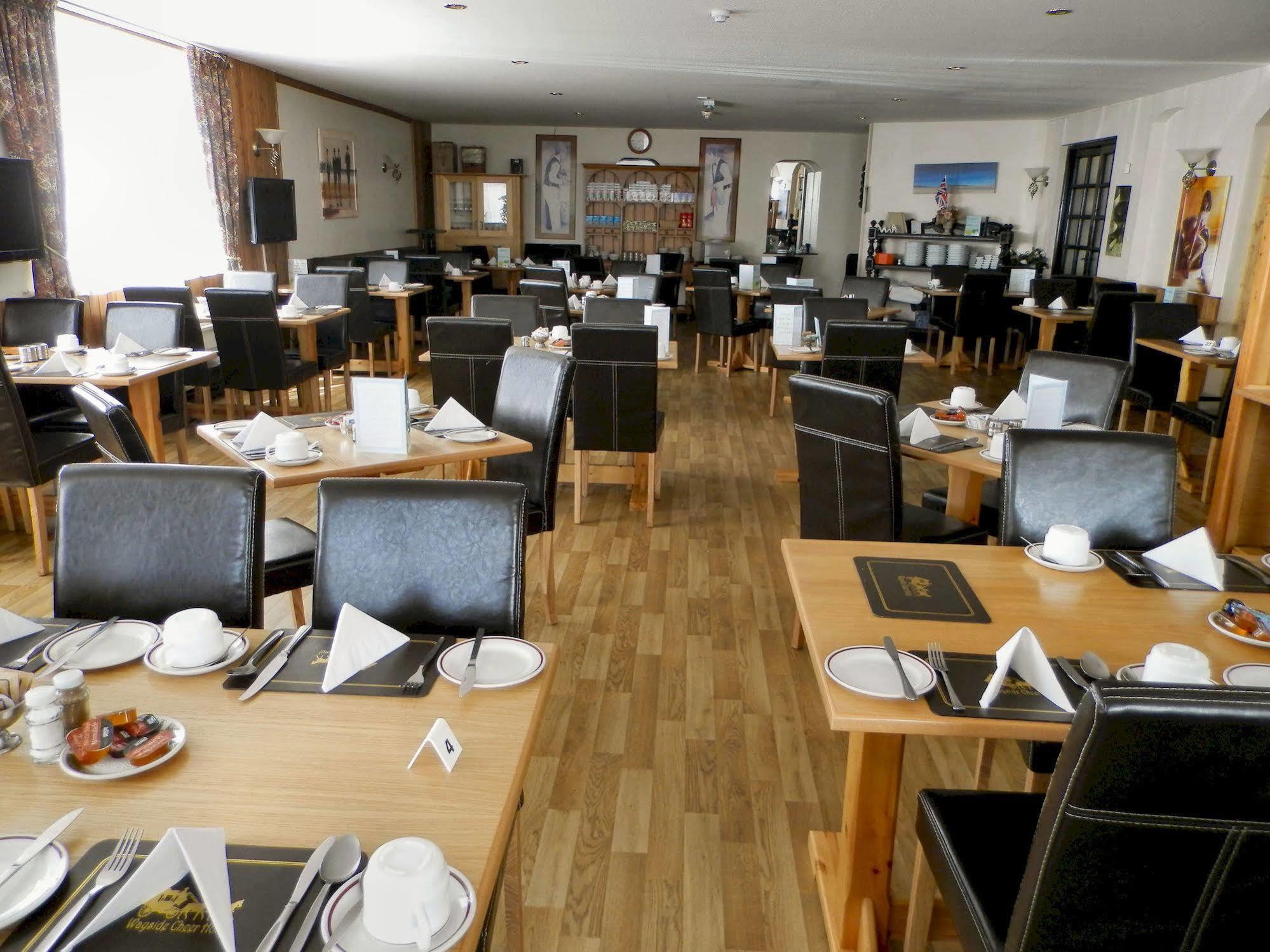 Wayside Cheer Hotel Касл Экстерьер фото